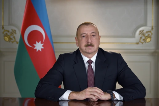 Prezident İlham Əliyev və birinci xanım Mehriban Əliyeva Gəncə şəhər stadionunda tikinti işlərinin gedişi ilə tanış olublar