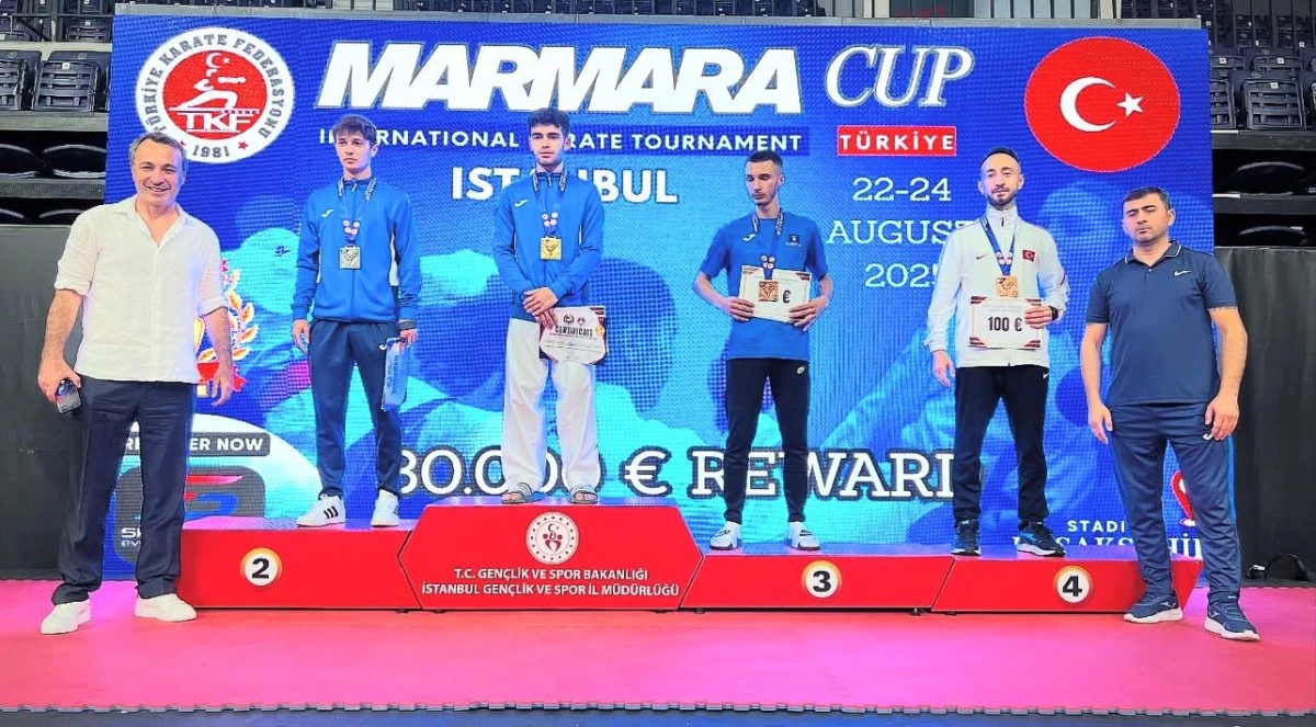 Karateçilərimiz “Marmara Cup”da birinci yeri tutublar - FOTO 
