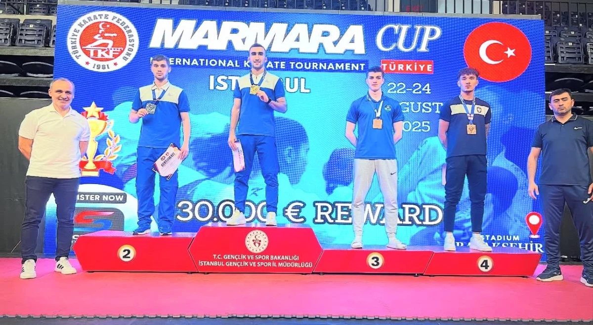 Karateçilərimiz “Marmara Cup”da birinci yeri tutublar - FOTO 