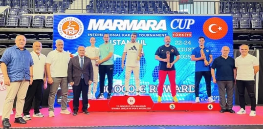 Karateçilərimiz “Marmara Cup”da birinci yeri tutublar