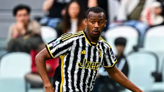 "Beşiktaş"dan növbəti transfer - İSTANBULA GƏLİR 