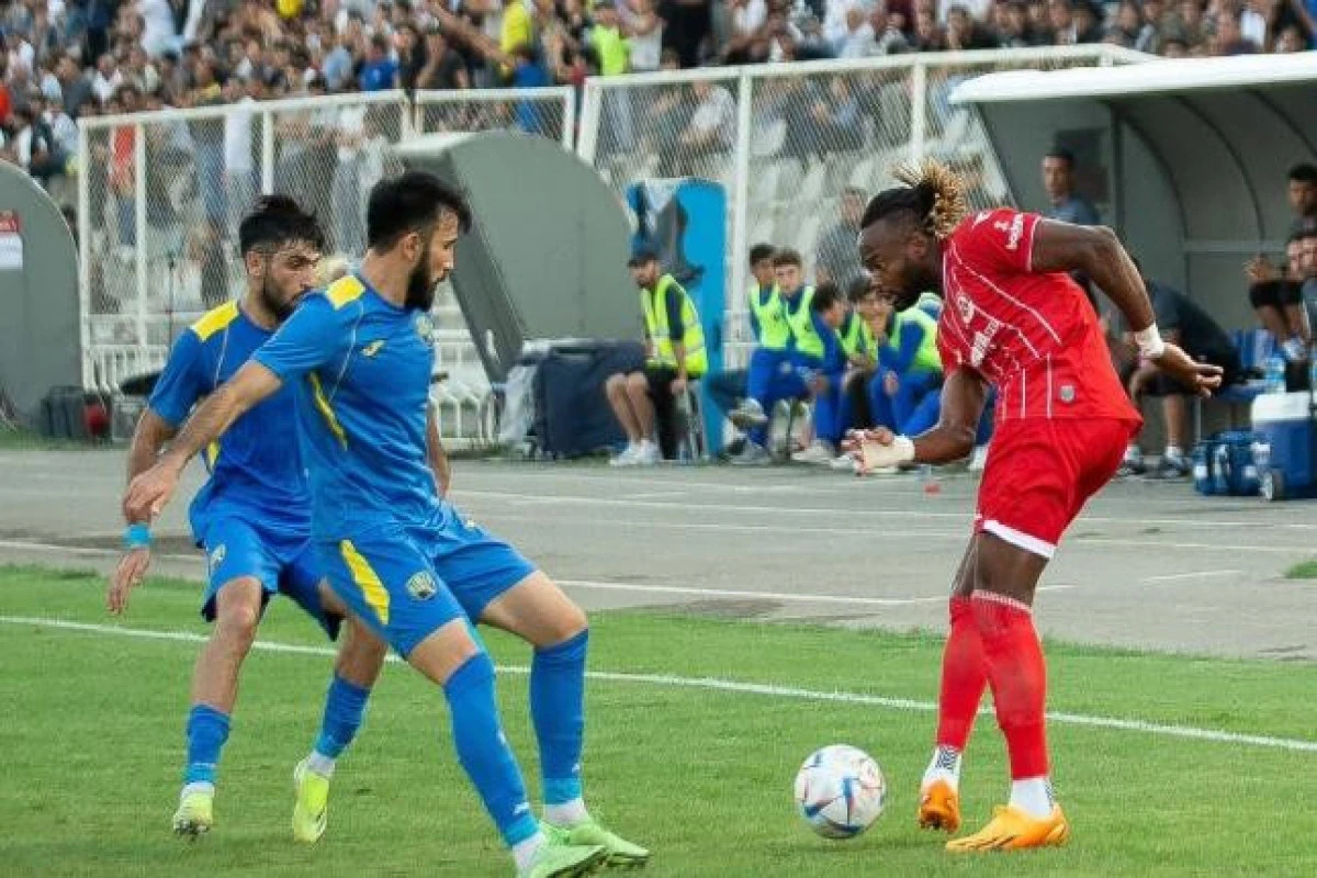 "Araz-Naxçıvan" "Kəpəz"ə qarşı  - YENİLƏNİR 