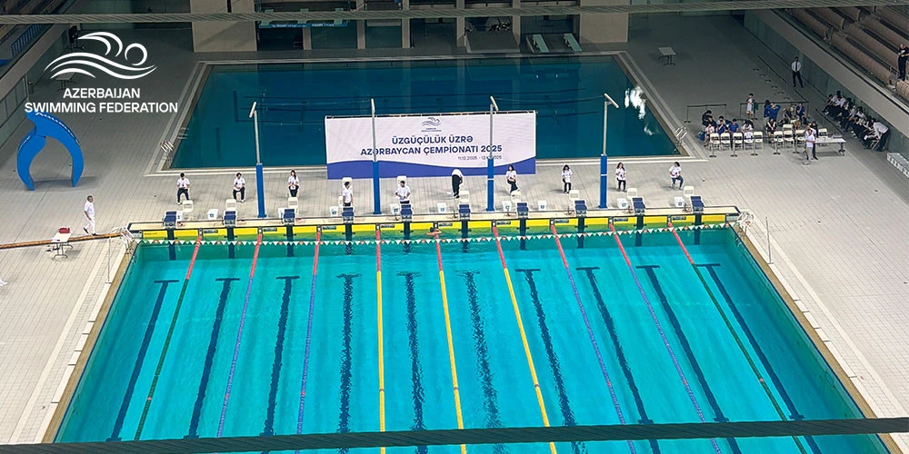 Üzgüçülük üzrə ölkə çempionatı start götürüb