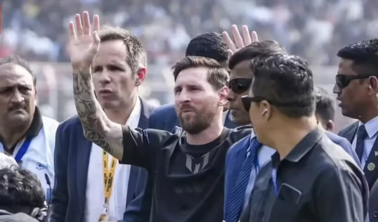 Lionel Messinin Hindistan səfəri iğtişaşlarla yadda qalıb