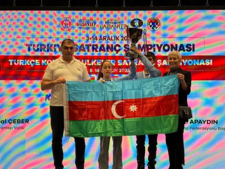 Şahmatçılarımız türkdilli dövlətlər arasında çempion olub - FOTO 