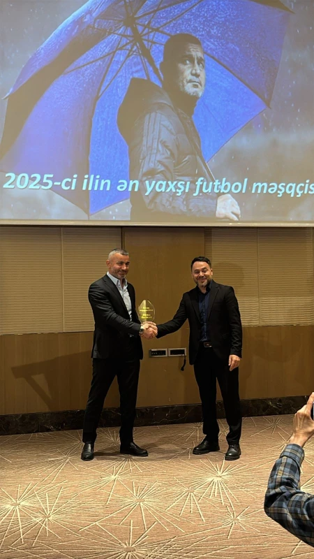 Qurban Qurbanov mükafatlandırılıb  - FOTO 