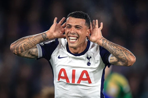 "Mançester Siti" "Tottenhem"in müdafiəçisini transfer etmək istəyir