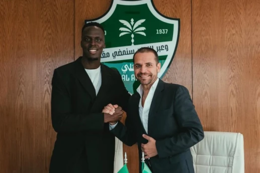 Eduard Mendi daha 3 il “Əl-Əhli”də - RƏSMİ 