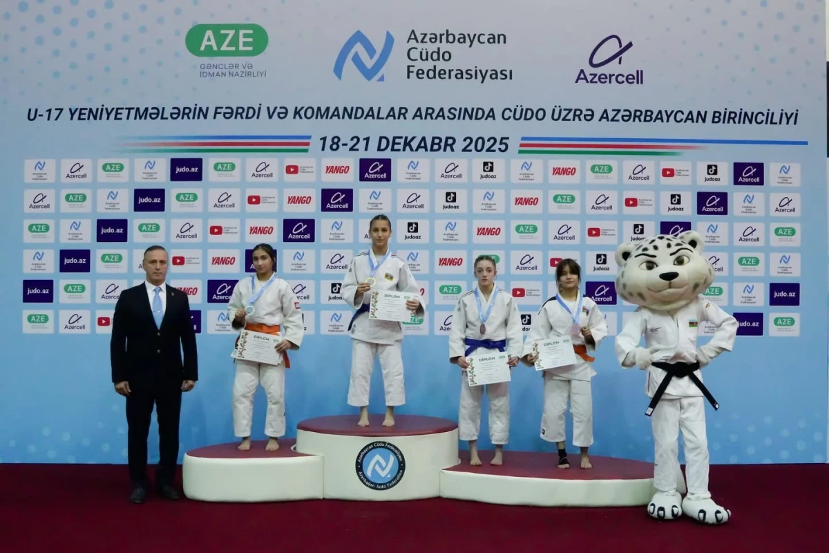 Ölkə birinciliyi: 5 çəki dərəcəsində medalçılar bəlli olub - FOTO 