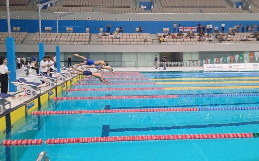 "Üzgüçülük hamı üçün" turnirinin açılış mərasimi keçirilib