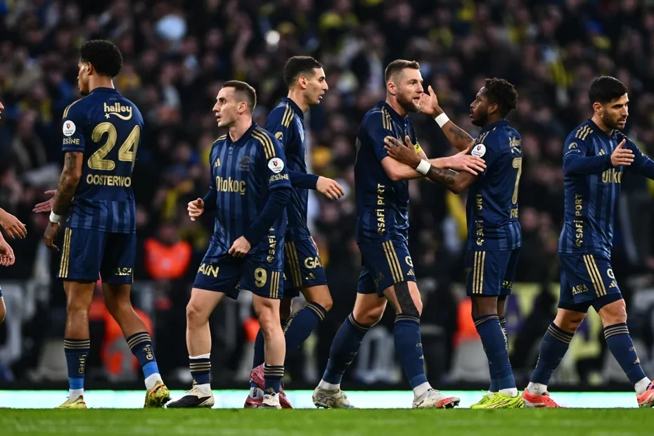 "Fənərbaxça"nın 6 futbolçusu derbidə oynamayacaq  - Rəsmi 