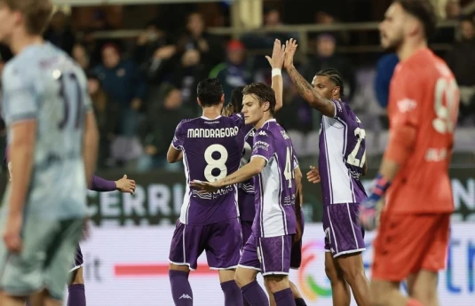 A Seriyası: Autsayderdən darmadağın