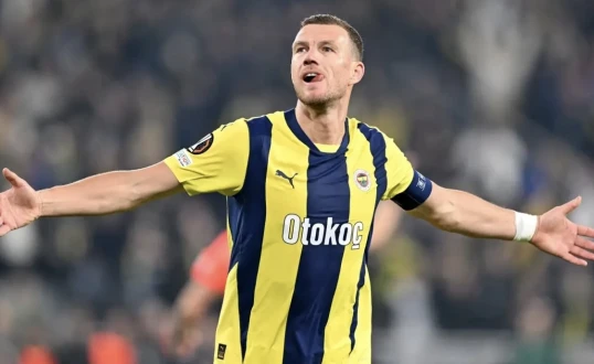 Edin Ceko yenidən A Seriyasında