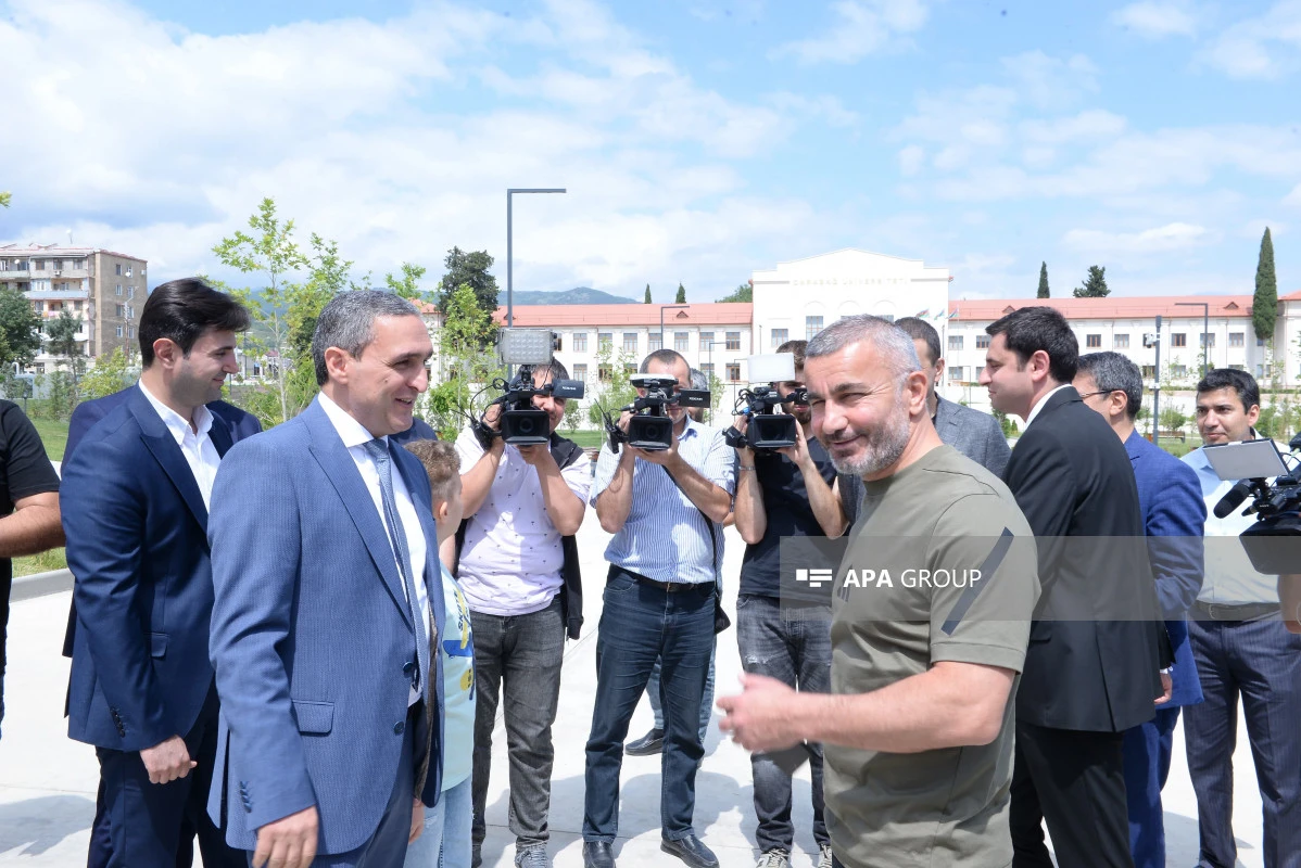 "Köhlən atlar" Qarabağ Universitetinə səfər ediblər