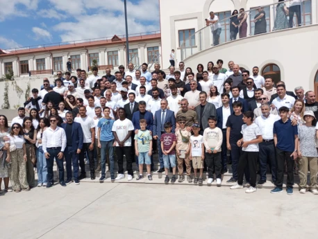 "Köhlən atlar" Qarabağ Universitetinə səfər ediblər