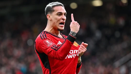 “Mançester Yunayted” Antoninin transferindən 50 milyon qazanmaq istəyir