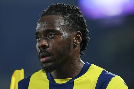 “Fənərbaxça”nın futbolçusu evinin qarət olunması ilə bağlı xəbərlərə münasibət bildirib
