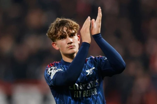 “Arsenal”ın 15 yaşlı futbolçusu ÇL-də tarixə düşüb