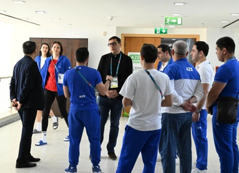 Fərid Qayıbov Ər-Riyadda Azərbaycan idmançıları ilə görüşüb - FOTO 