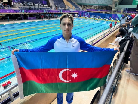 İslamiada: Üzgüçümüz bürünc qazanıb