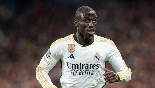 “Atletiko” “Real”ın müdafiəçisi ilə maraqlanır