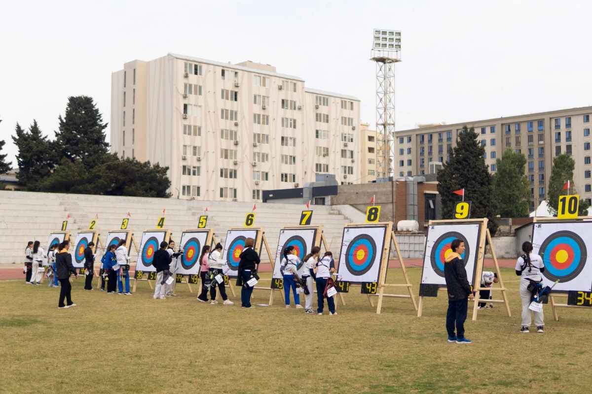 Kamandan oxatma üzrə “Zəfər turniri”nin açılış mərasimi keçirilib - FOTO 