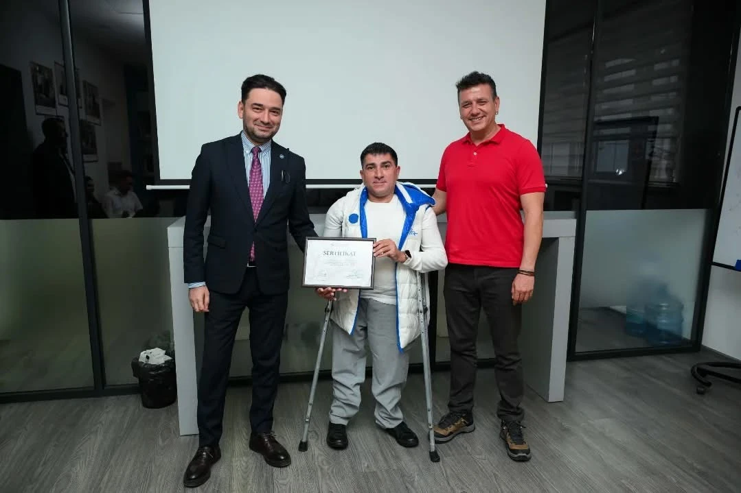 Türkiyəli mütəxəssis Bakıda kamandan oxatma hakimliyi üzrə təlimlər keçib - FOTO 