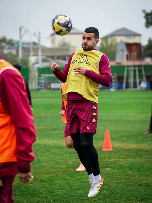 “Neftçi” “Turan Tovuz”la matçın hazırlığını başa vurub - FOTO 