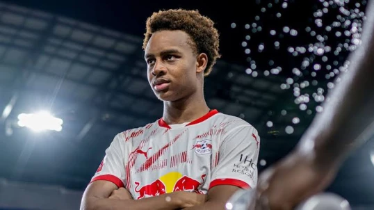 19 yaşlı alman yarımmüdafiəçi Avropa nəhənglərinin hədəfində