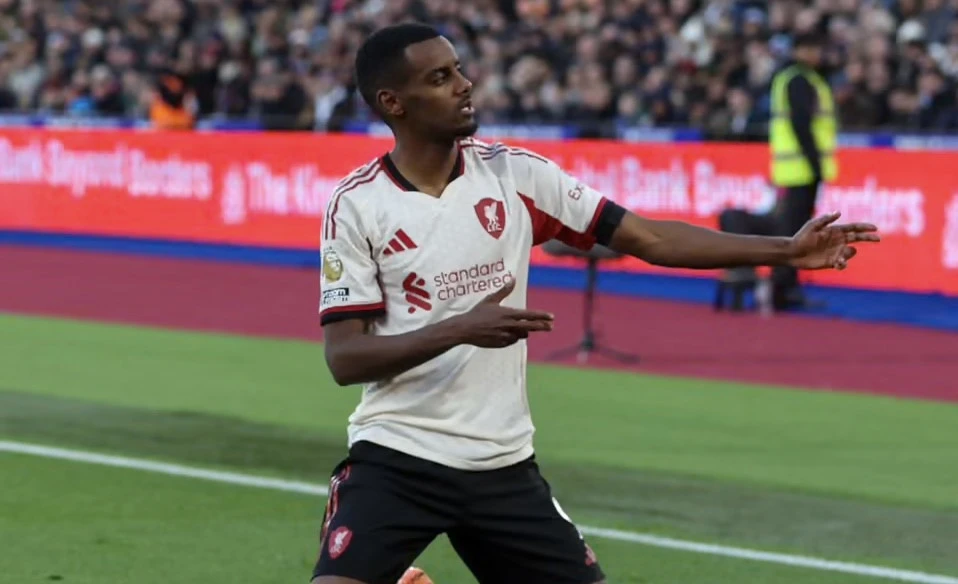 Premyer Liqa: “Yunayted” və “Liverpul” turu qələbə ilə tamamlayıb