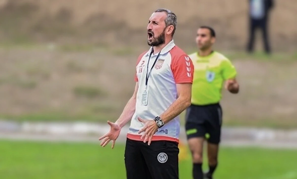 II Liqa klubu Vüqar Nadirovla yollarını ayırıb - RƏSMİ