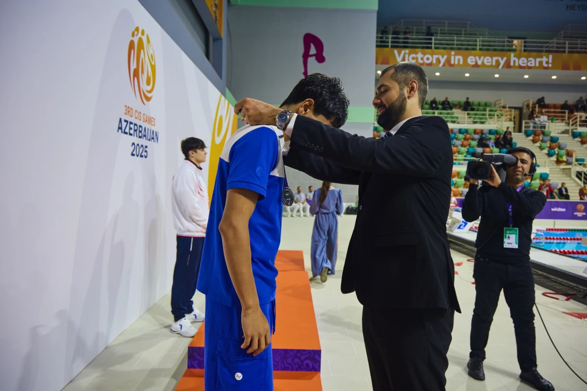 Azərbaycan üzgüçüləri III MDB Oyunlarında üç medal qazanıb - FOTO 