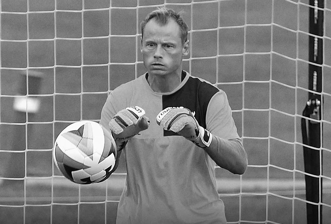 Məşhur qapıçı faciəvi şəkildə həlak olub