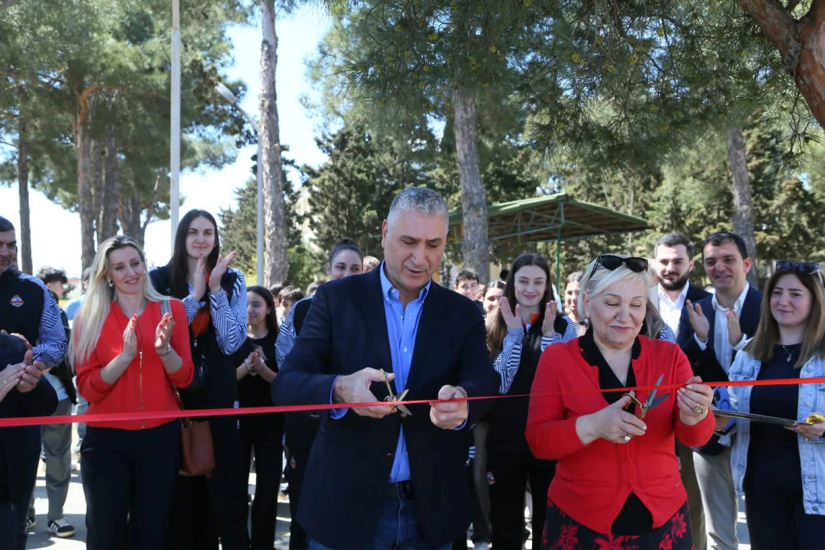 “DH Volley” komandası voleybol meydançası inşa edib