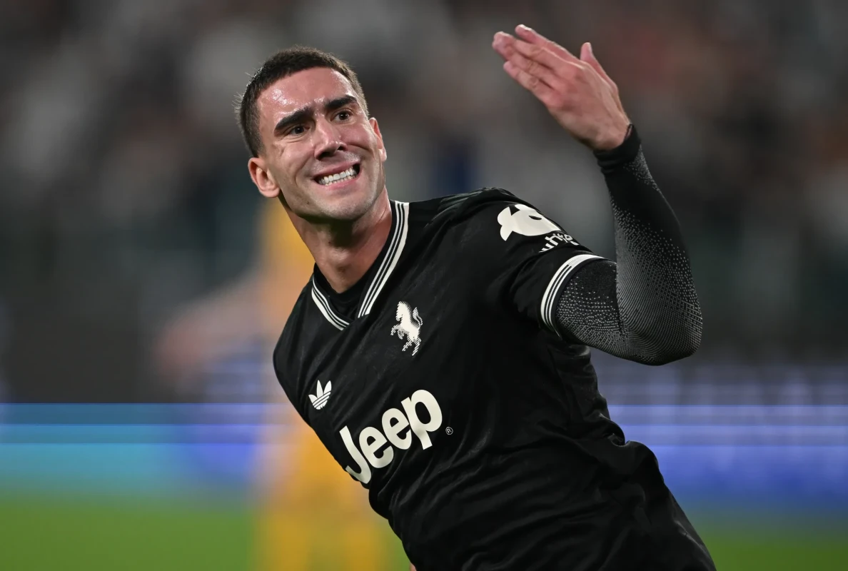 "Alman maşını"na daha bir hücumçu: VLAHOVİÇ "BAVARİYA" YOLUNDA 