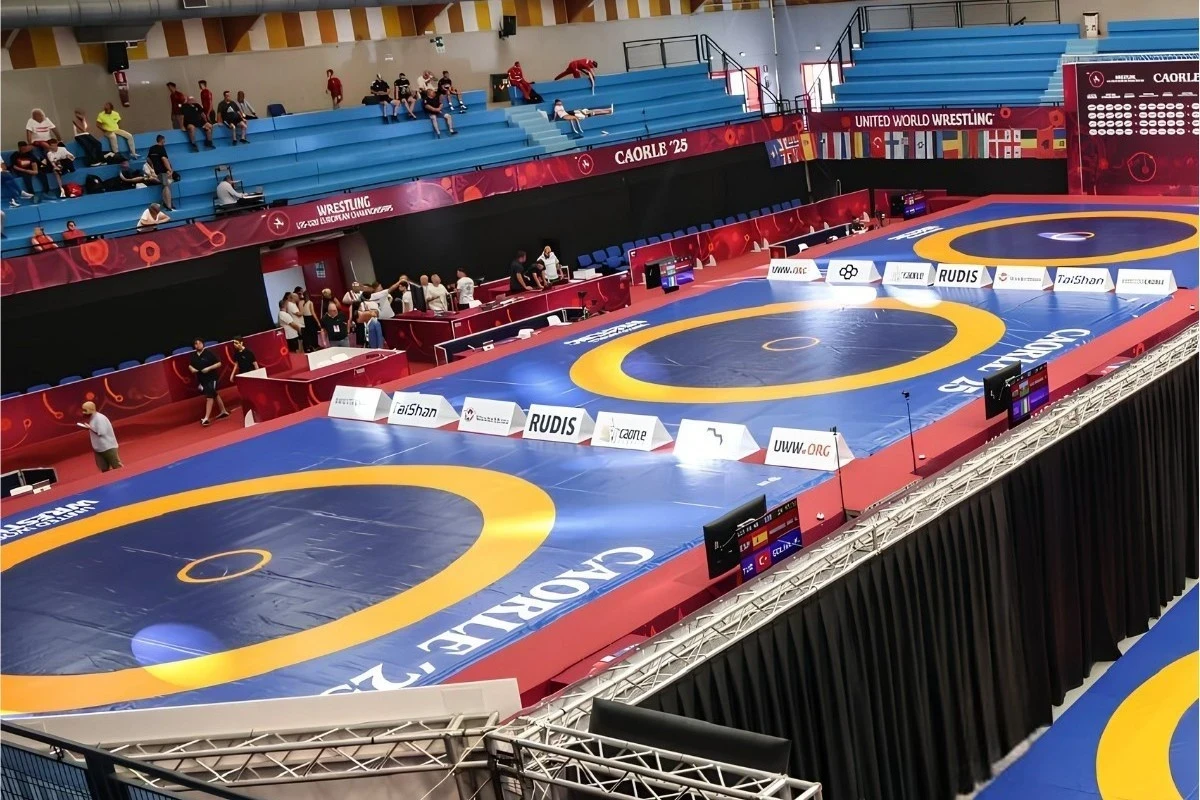 AÇ: Sərbəst güləşçilərimiz mübarizəyə qoşulur - YENİLƏNİR 