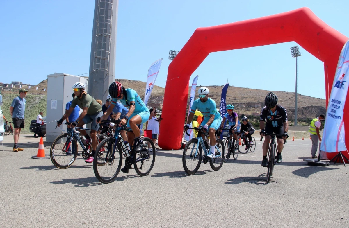 Veloparkda Federasiya Kuboku yarışı keçirilib