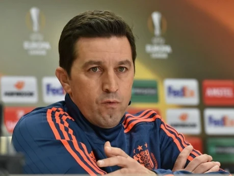 "Ayntraxt"da ayrılıq