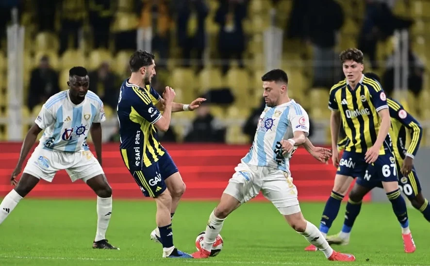 Türkiyə Kuboku: “Fənər” 3 xalı 3 qolla qazandı