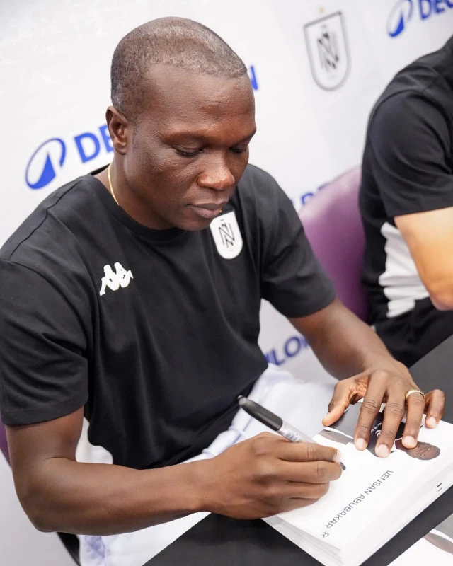 “Neftçi”nin rəsmi mağazasının açılış mərasimi baş tutub - FOTO 