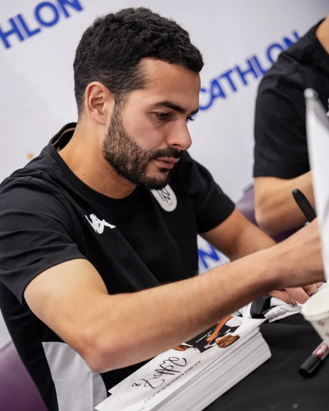 “Neftçi”nin rəsmi mağazasının açılış mərasimi baş tutub - FOTO 