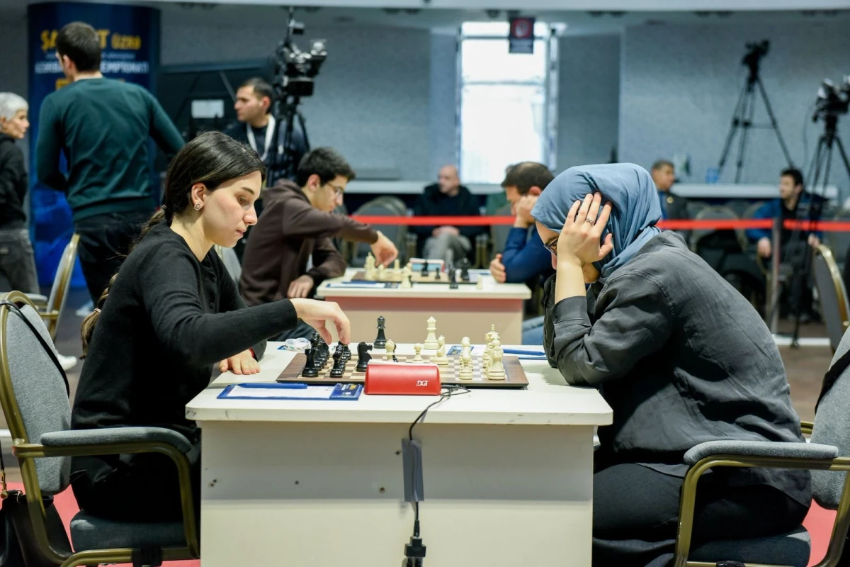 Ölkə çempionatı: 1/4 finalın ilk partiyaları keçirilib - FOTO 