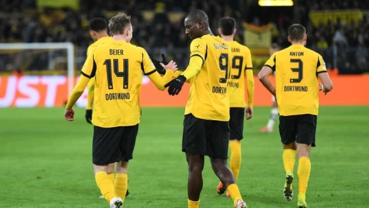 “Borussiya” son dəqiqədə sevindi