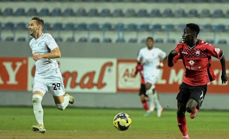 Təxirə salınan matçın hakimləri bəlli olub