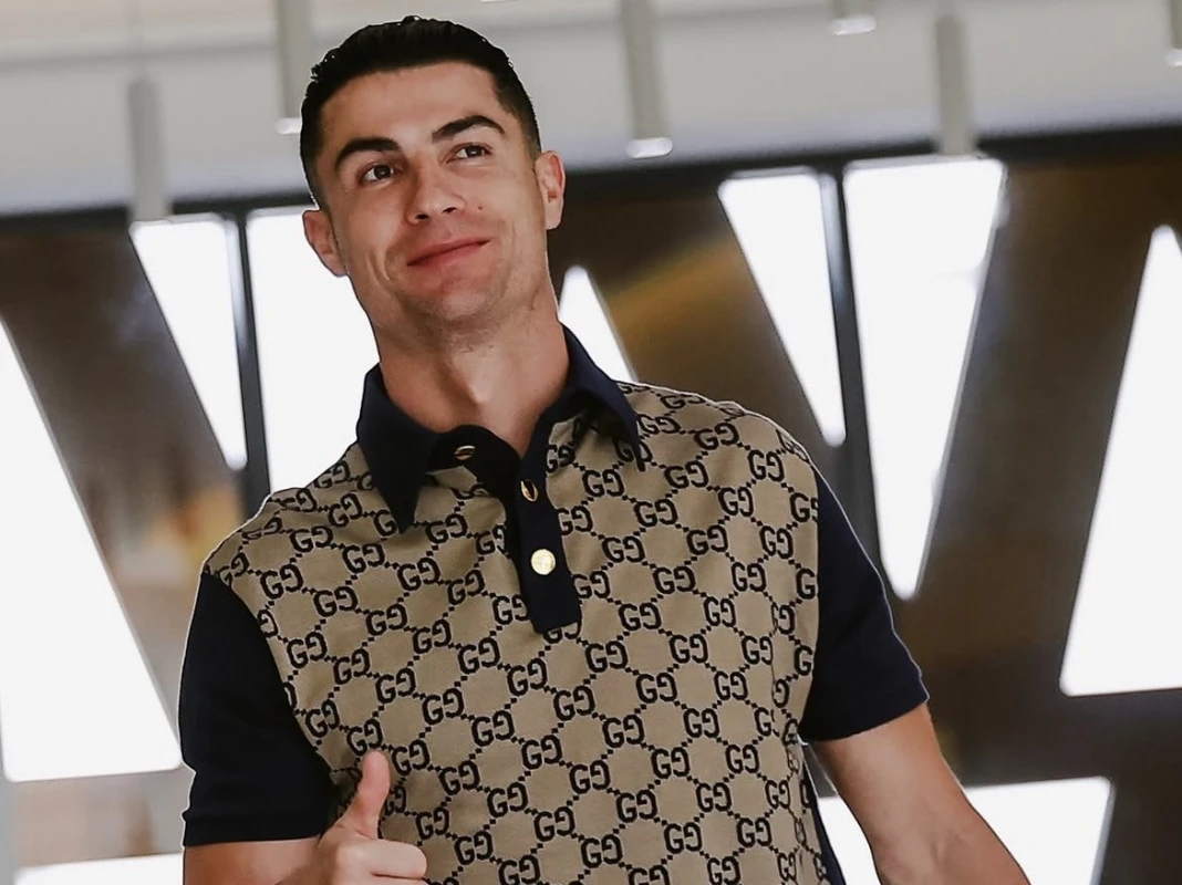 Ronaldo klub sahibi oldu