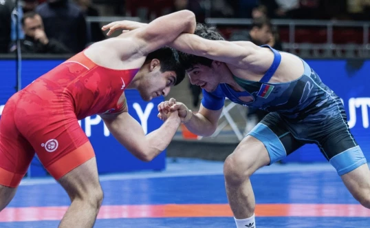 Sərbəst güləş üzrə ölkə çempionatının ilk finalçıları müəyyənləşib