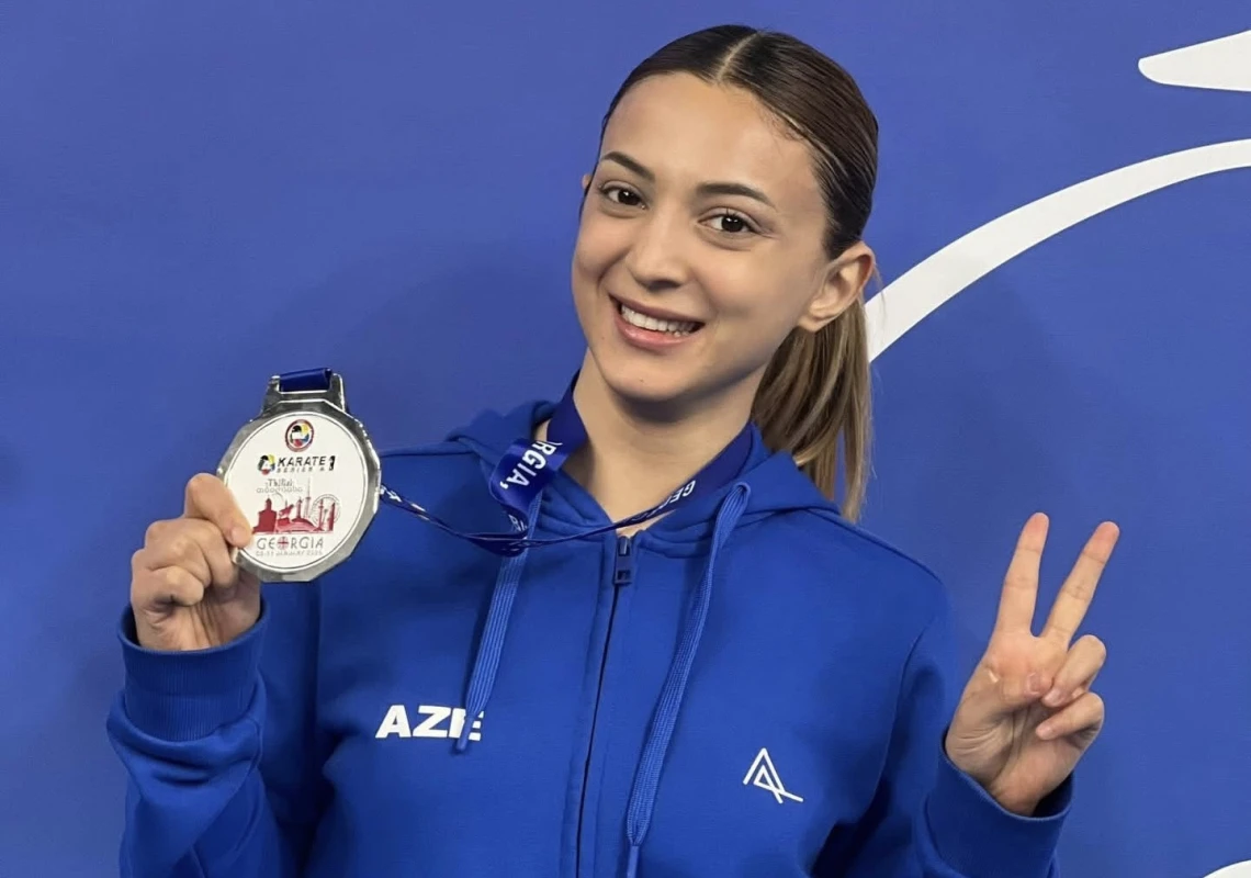 Karateçimiz Tbilisidə keçirilən beynəlxalq turnirdə gümüş medal qazanıb