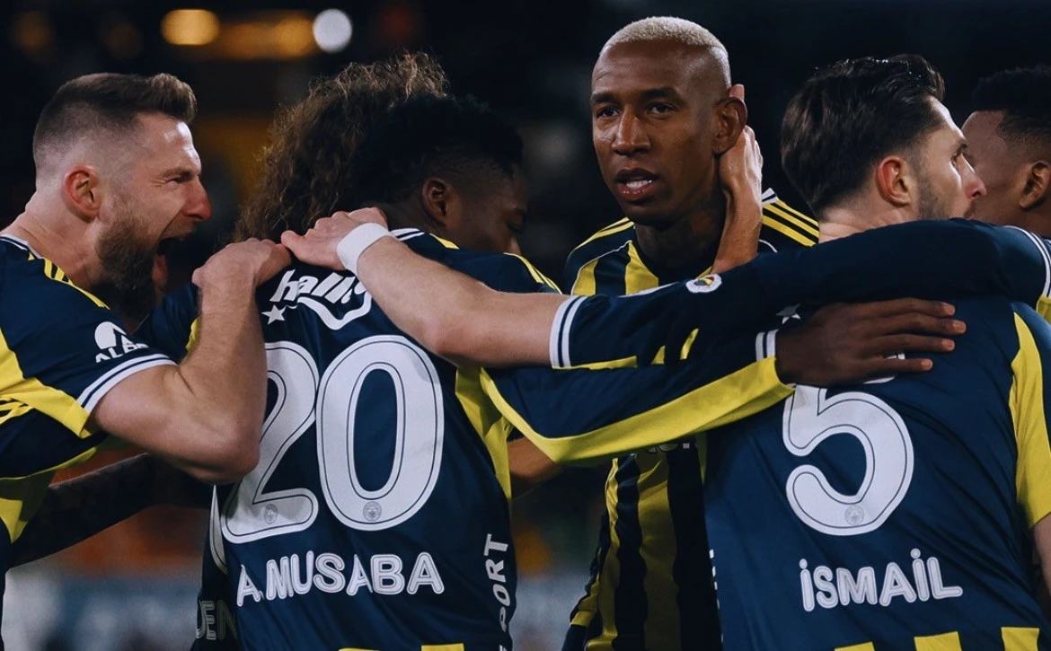 Super Liqa: “Fənərbaxça” 3 xalı 3 qolla qazandı