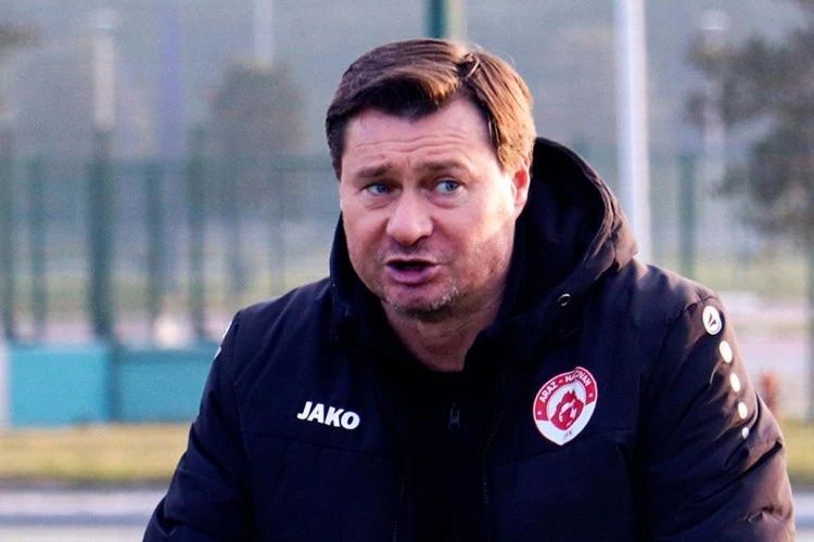 Demçenko: "Stadionun vəziyyəti yaxşı oyun göstərməyə imkan vermədi"