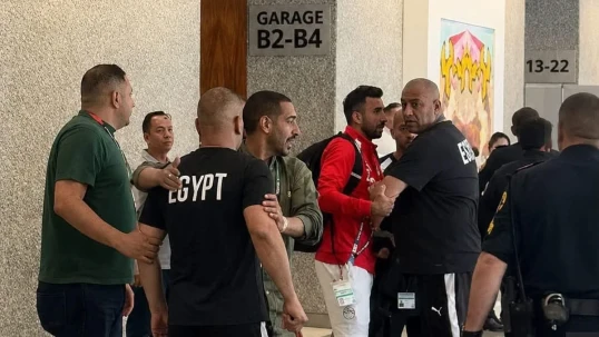 Uşağa görə ara qarışdı: Misir millisinin otelində polis qalmaqalı 